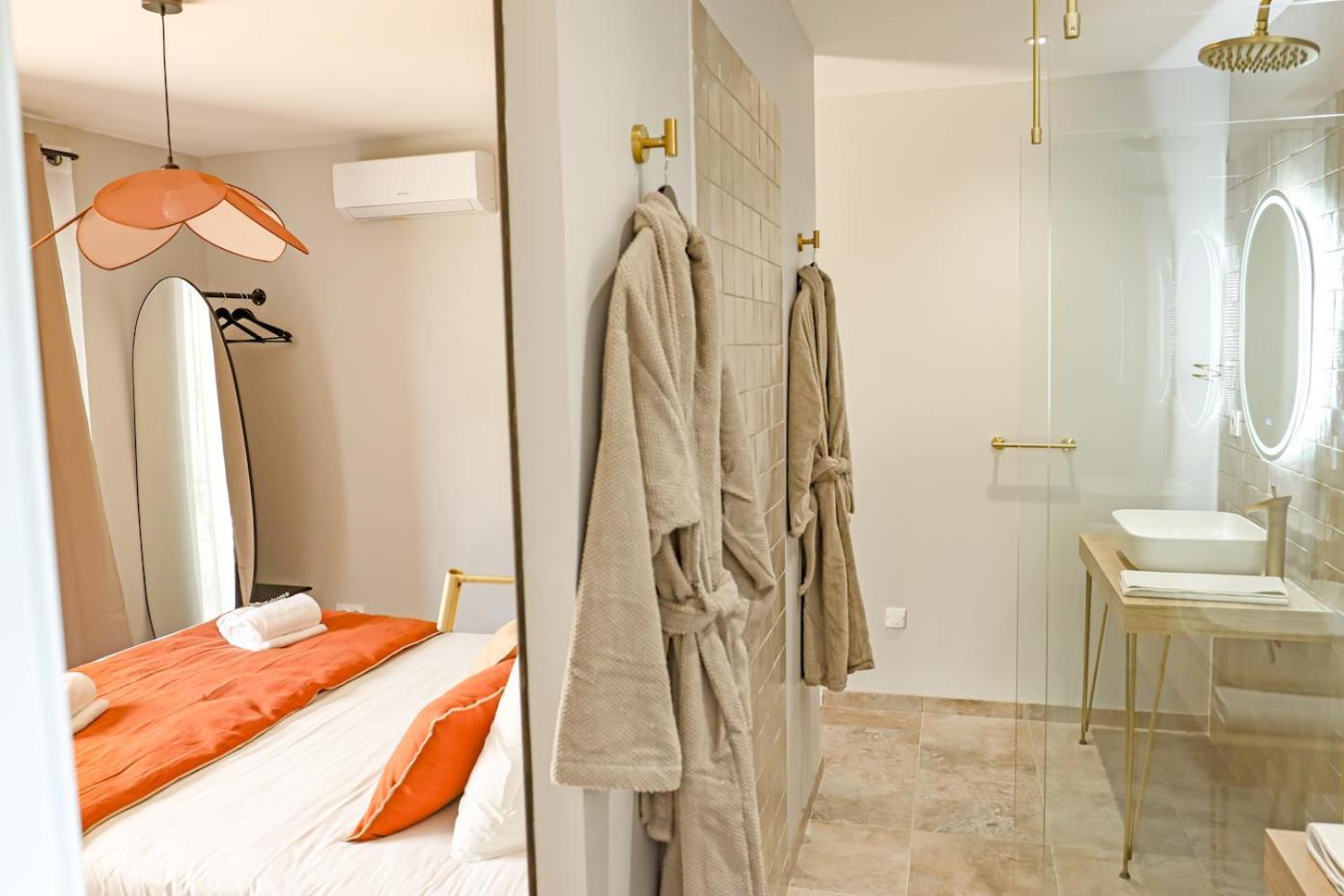 Les Gites De Laure - L'Eden Romantique, Chambres Hotes, Spa Prive, Couloir De Nage, Adults Only Malves-en-Minervois Εξωτερικό φωτογραφία