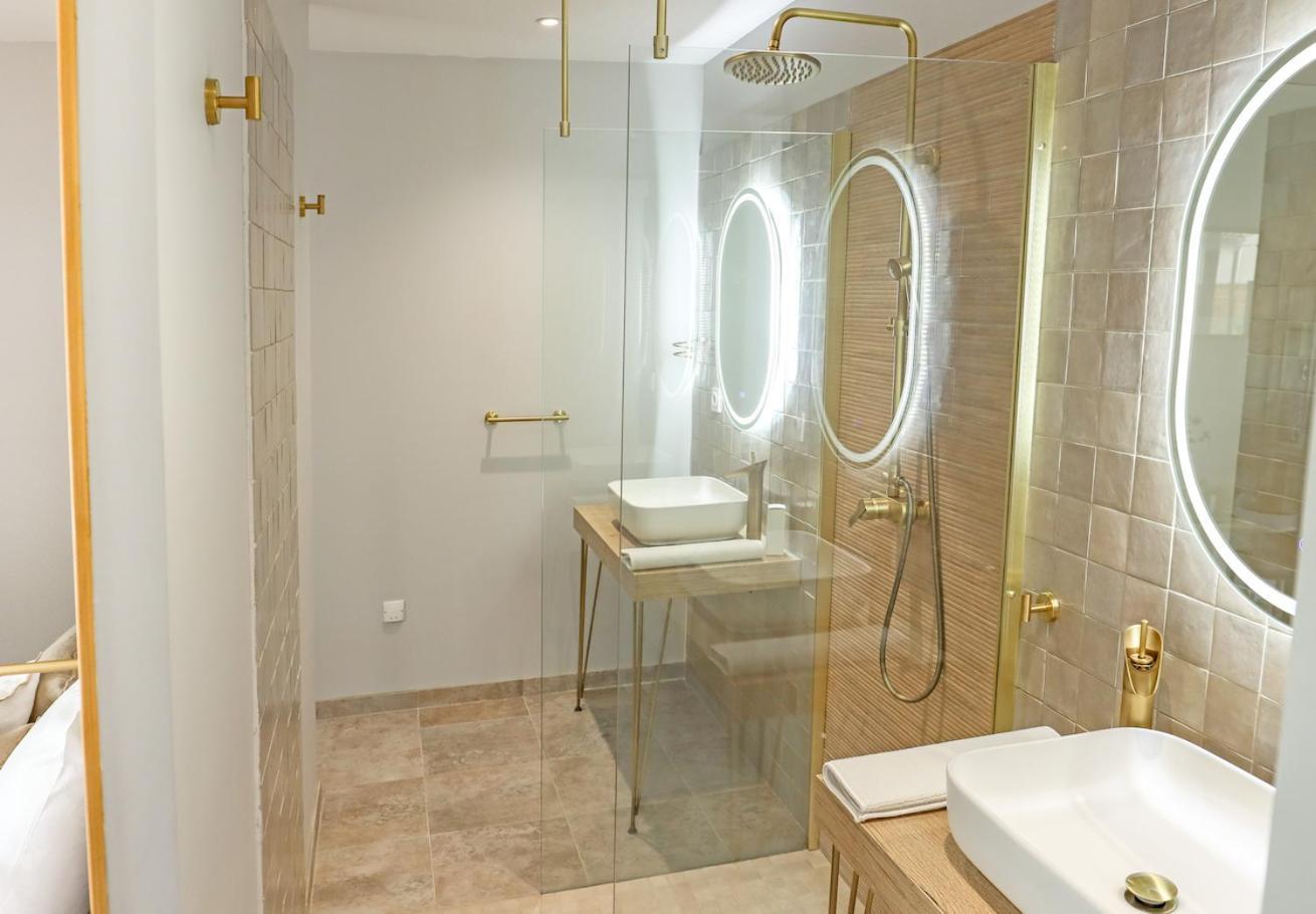 Les Gites De Laure - L'Eden Romantique, Chambres Hotes, Spa Prive, Couloir De Nage, Adults Only Malves-en-Minervois Εξωτερικό φωτογραφία